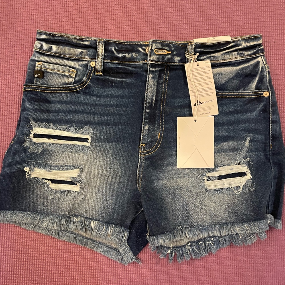 Kancan distressed shorts